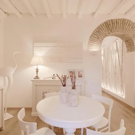Vatican Borgo Pio Luxury Apartment *